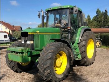 Tracteur agricole John Deere 6900