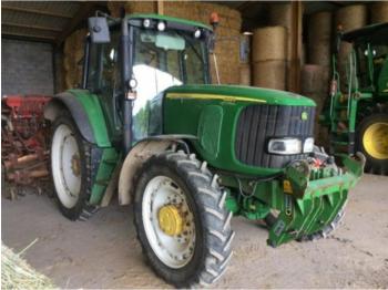 Tracteur agricole John Deere 6920