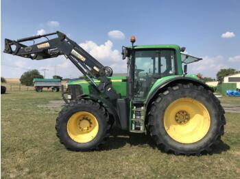Tracteur agricole John Deere 6920