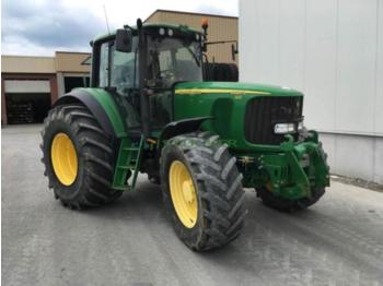 Tracteur agricole John Deere 6920S