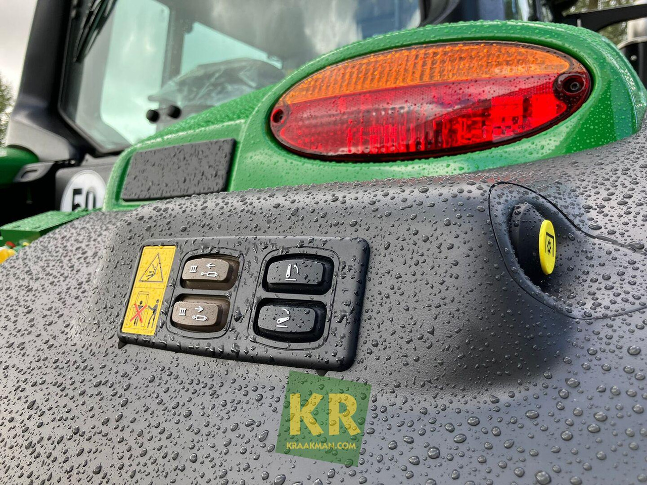 Tracteur agricole John Deere 6M 155