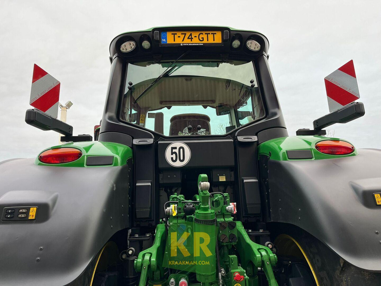 Tracteur agricole John Deere 6M 250