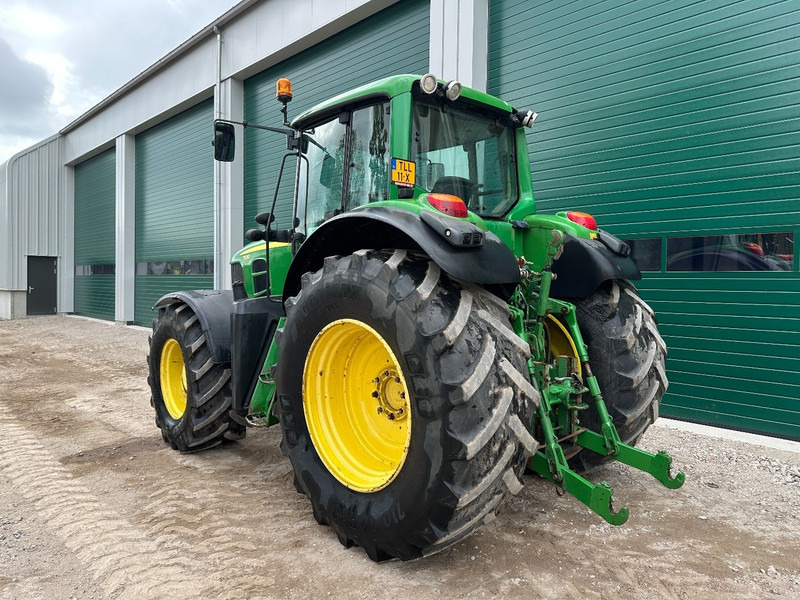 Tracteur agricole John Deere 7530