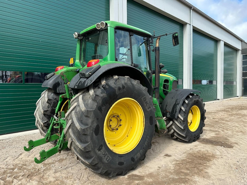 Tracteur agricole John Deere 7530