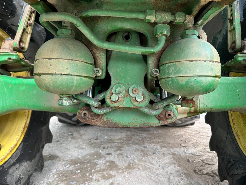 Tracteur agricole John Deere 7530