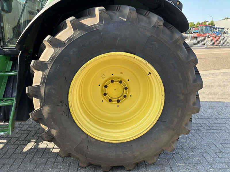 Tracteur agricole John Deere 7530 Premium AutoPowr