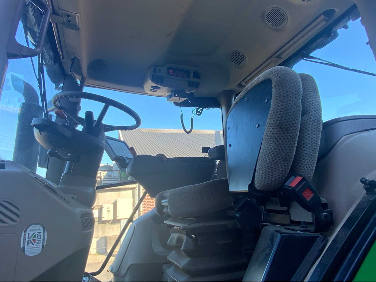 Tracteur agricole John deere 6155R