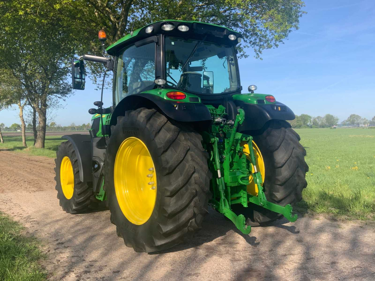 Tracteur agricole John deere 6155R Premium Edition