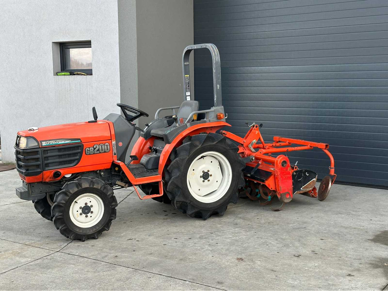 Tracteur agricole KUBOTA - GB200 - 4-WHEEL DRIVE TRACTOR