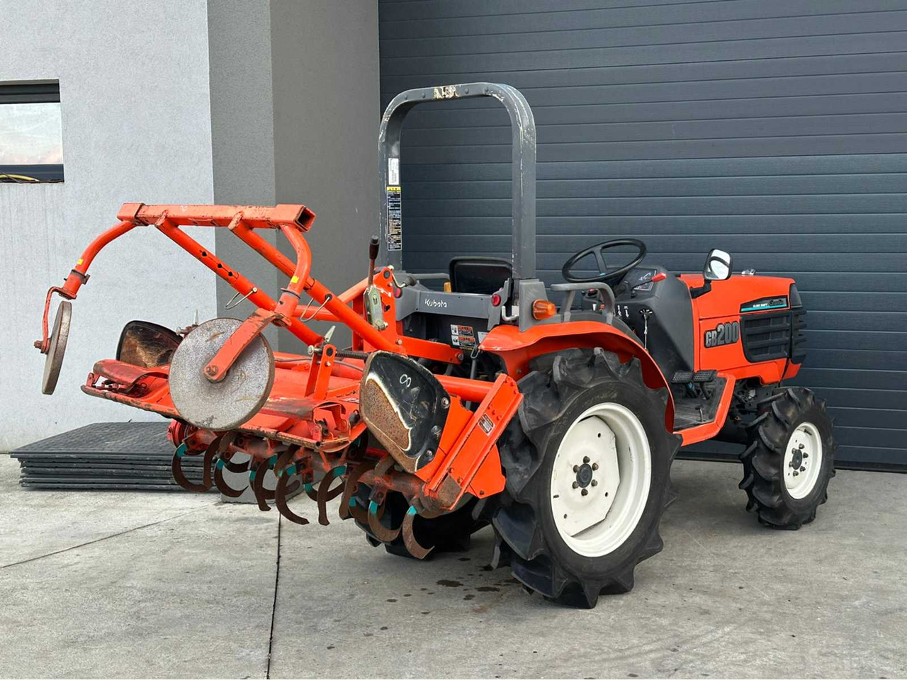 Tracteur agricole KUBOTA - GB200 - 4-WHEEL DRIVE TRACTOR
