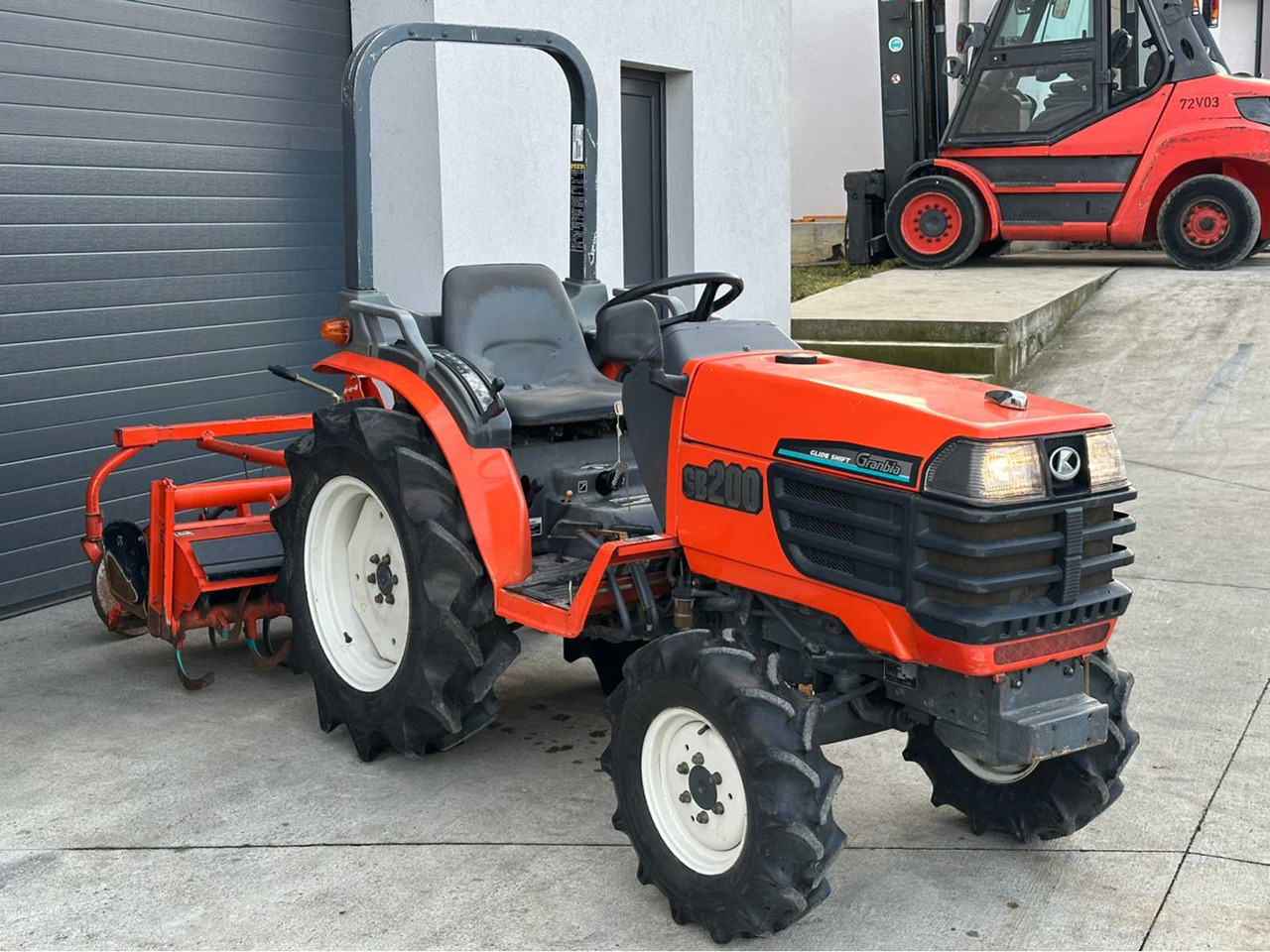 Tracteur agricole KUBOTA - GB200 - 4-WHEEL DRIVE TRACTOR