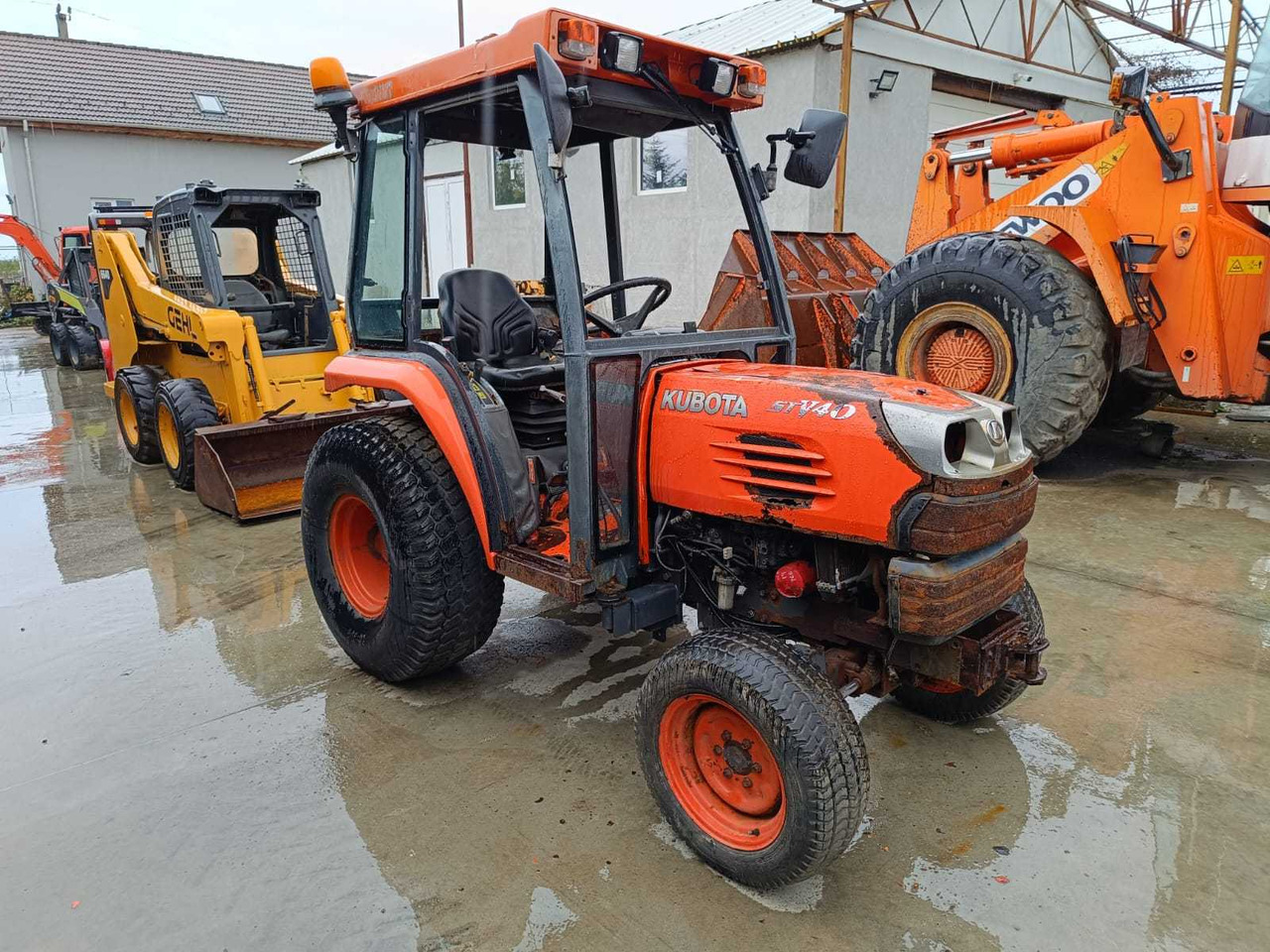 Tracteur agricole KUBOTA - STV40 - 4-WHEEL DRIVE TRACTOR