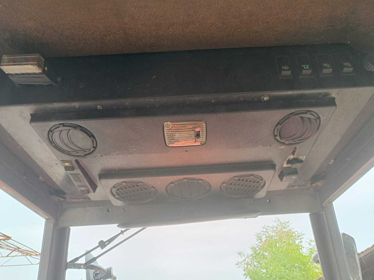 Tracteur agricole KUBOTA - STV40 - 4-WHEEL DRIVE TRACTOR