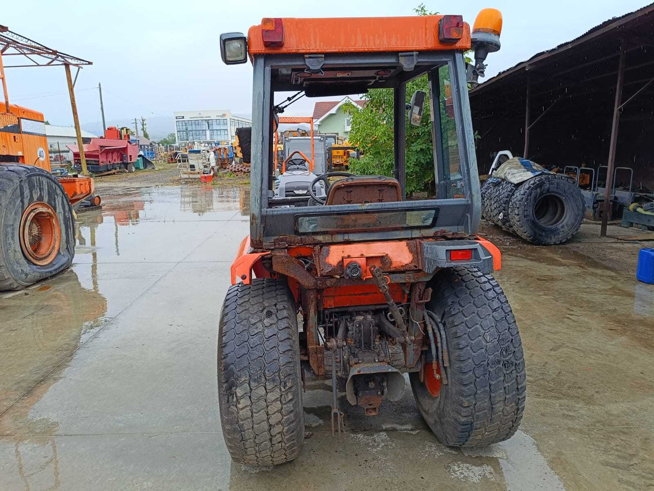 Tracteur agricole KUBOTA - STV40 - 4-WHEEL DRIVE TRACTOR