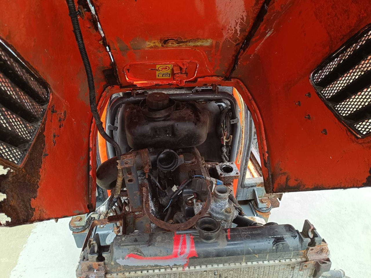 Tracteur agricole KUBOTA - STV40 - 4-WHEEL DRIVE TRACTOR