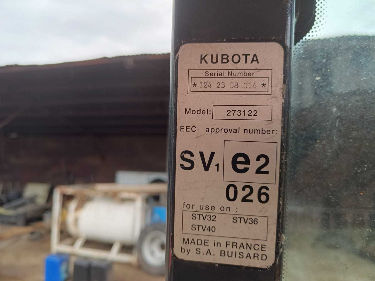 Tracteur agricole KUBOTA - STV40 - 4-WHEEL DRIVE TRACTOR