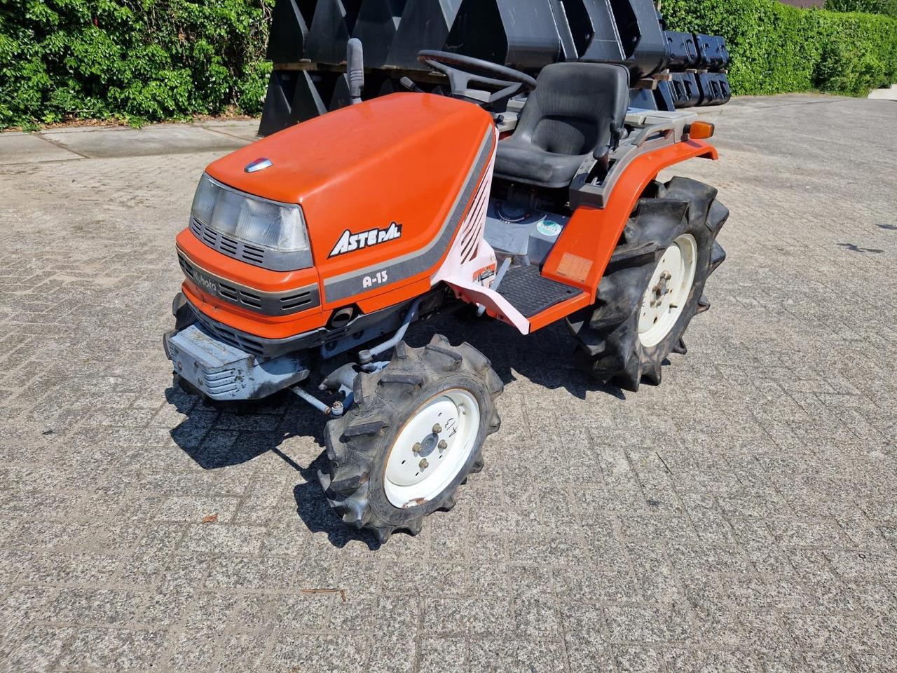 Tracteur agricole Kubota Aste A15 Minitractor