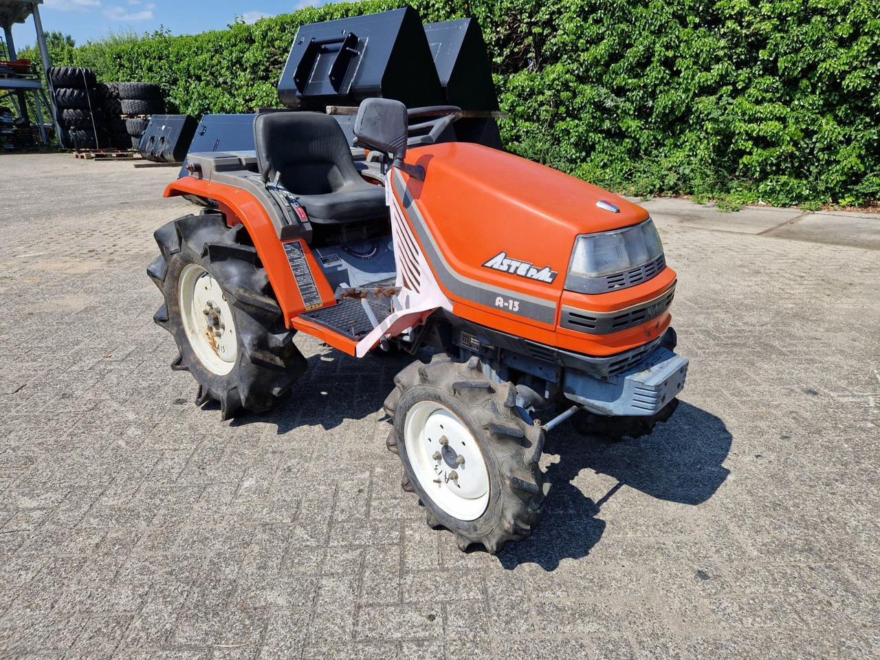 Tracteur agricole Kubota Aste A15 Minitractor