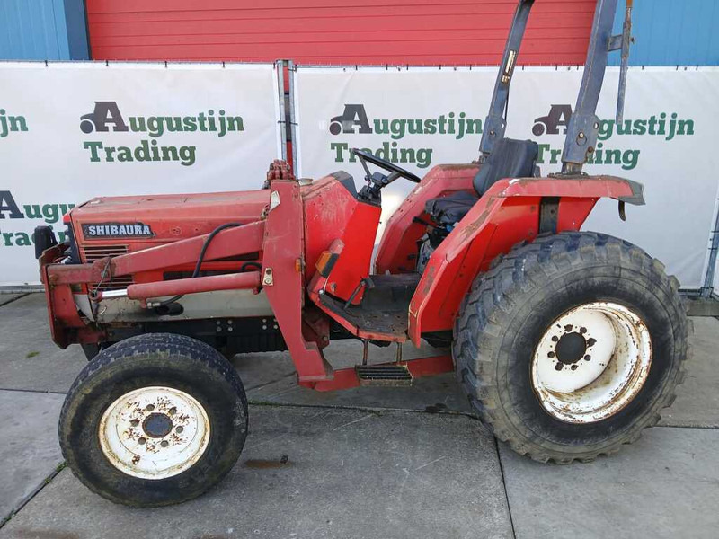 Tracteur agricole Kubota ,New Holland Divers