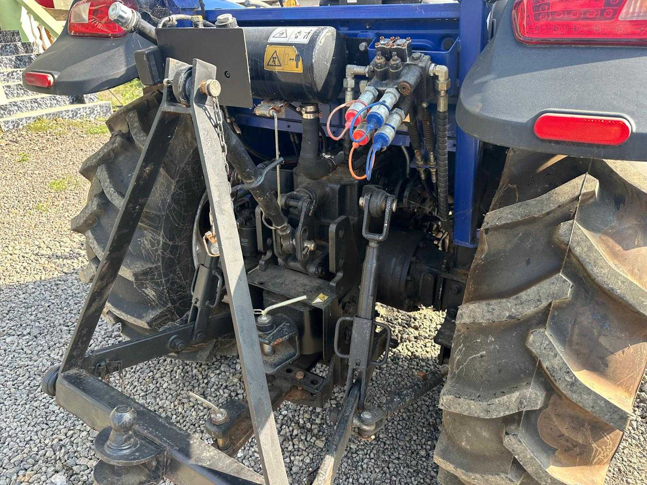 Tracteur agricole LOVOL - 504 - 4-WHEEL DRIVE TRACTOR