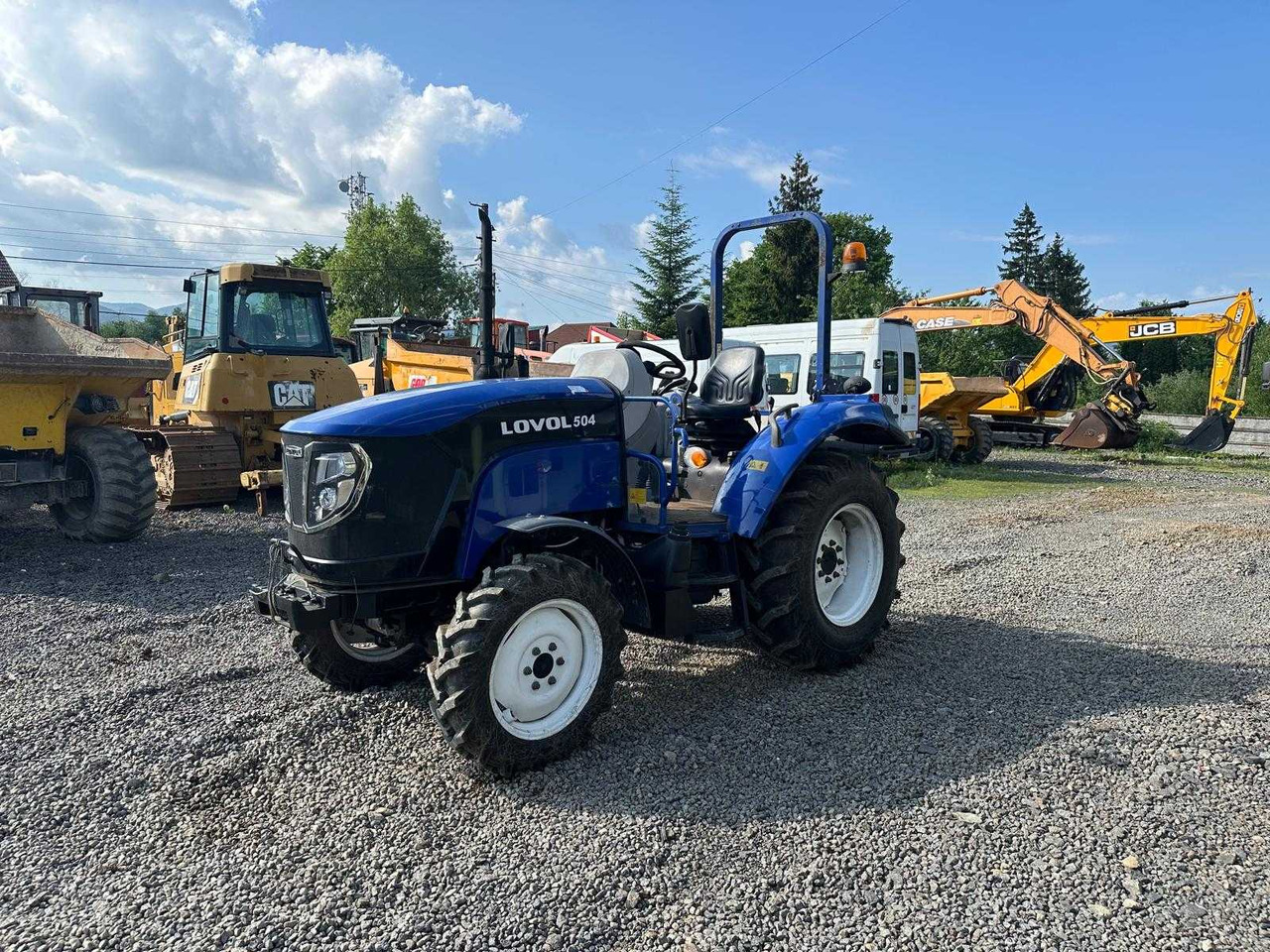 Tracteur agricole LOVOL - 504 - 4-WHEEL DRIVE TRACTOR