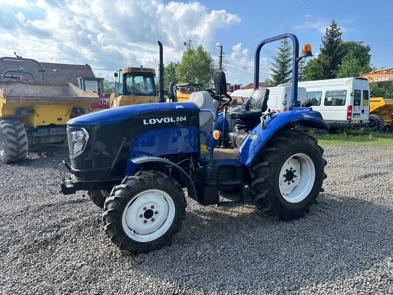 Tracteur agricole LOVOL - 504 - 4-WHEEL DRIVE TRACTOR