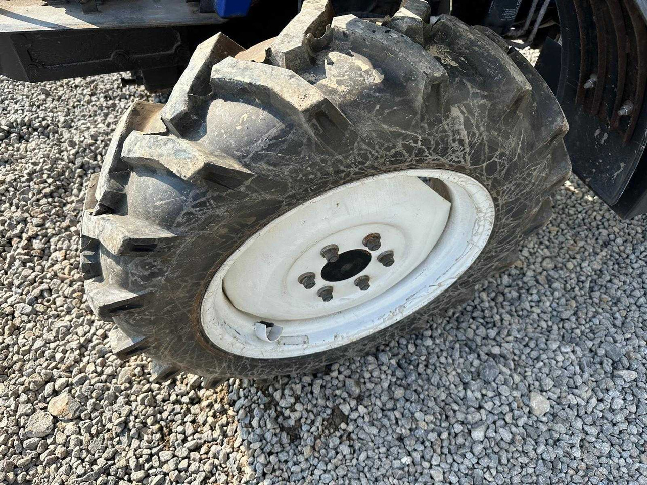 Tracteur agricole LOVOL - 504 - 4-WHEEL DRIVE TRACTOR