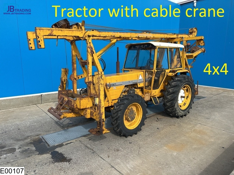 Tracteur agricole Landini 8830 4x4, Tractor with cable crane, drill rig