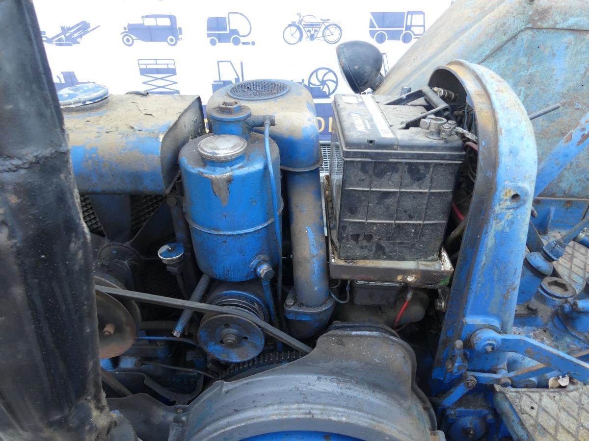 Tracteur agricole Lanz-Bulldog D2416