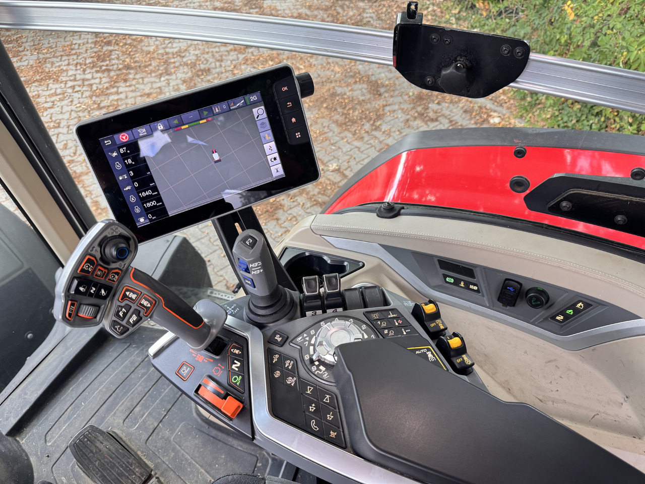 Tracteur agricole MASSEY FERGUSON 8s.205 Dyna7 Exclusive