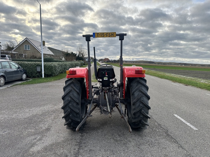 Tracteur agricole Massey Ferguson 245