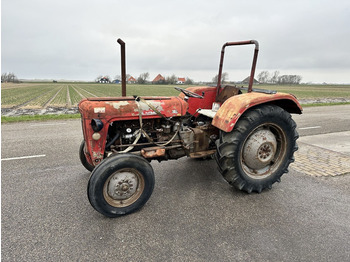 Tracteur agricole Massey Ferguson 35