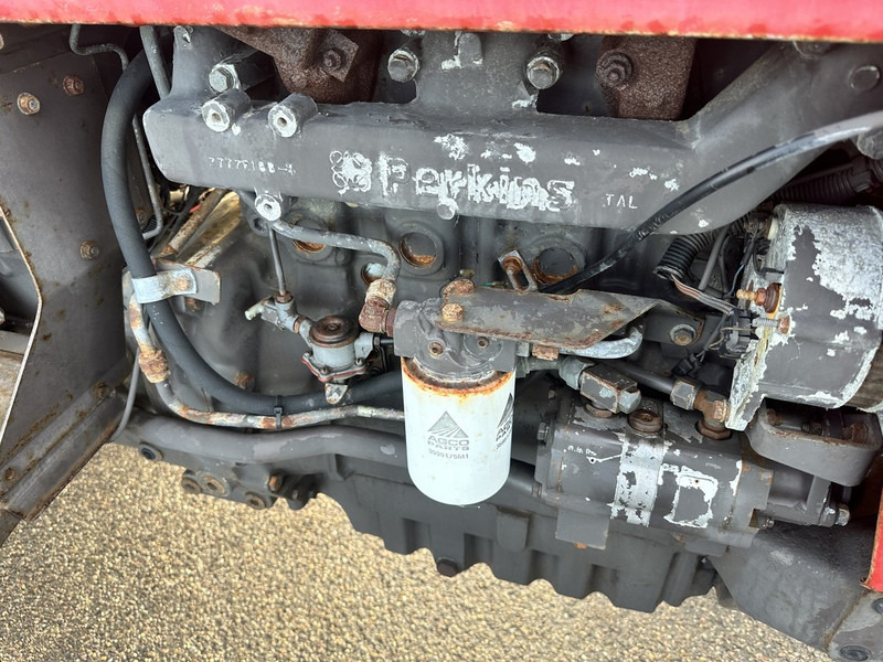 Tracteur agricole Massey Ferguson 365