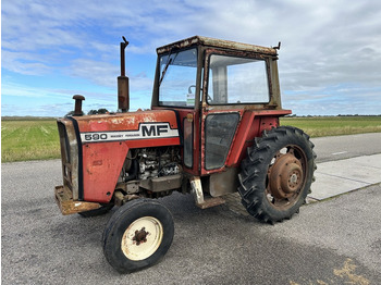Tracteur agricole Massey Ferguson 590