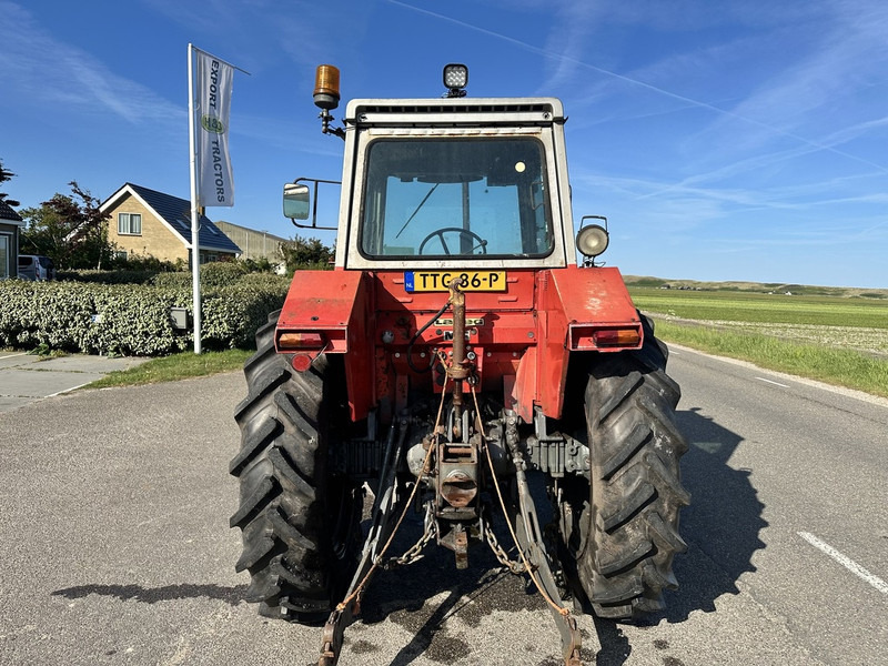 Tracteur agricole Massey Ferguson 590