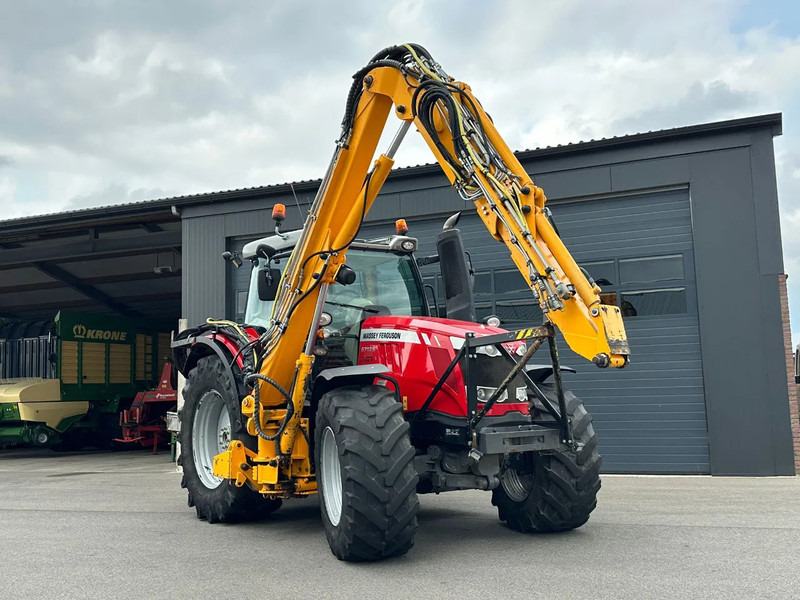 Tracteur agricole Massey Ferguson 6713S Dyna 6