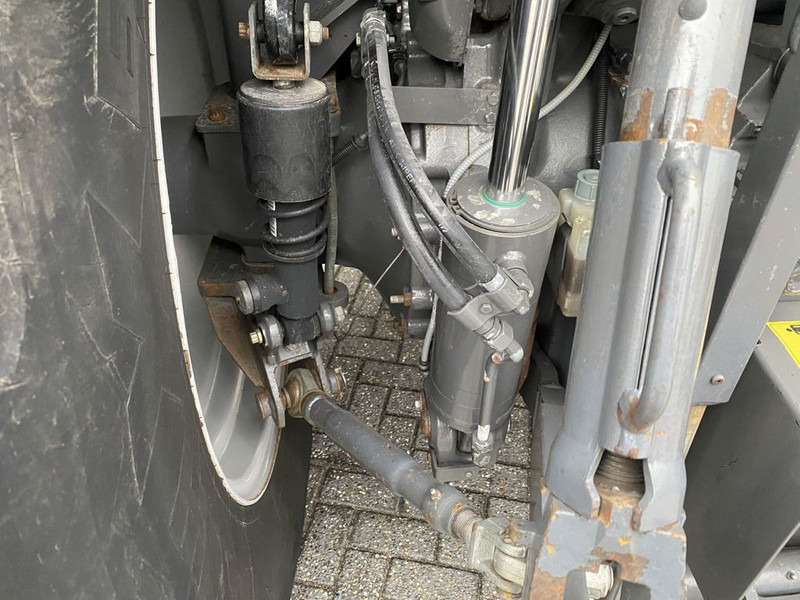 Tracteur agricole Massey Ferguson 7726S Dyna VT