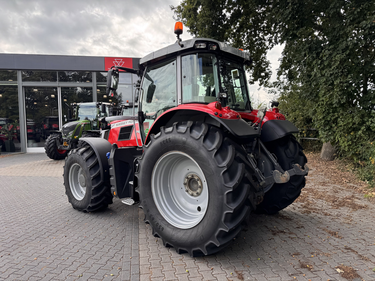 Tracteur agricole Massey Ferguson 7s.180 Dyna6 Efficient