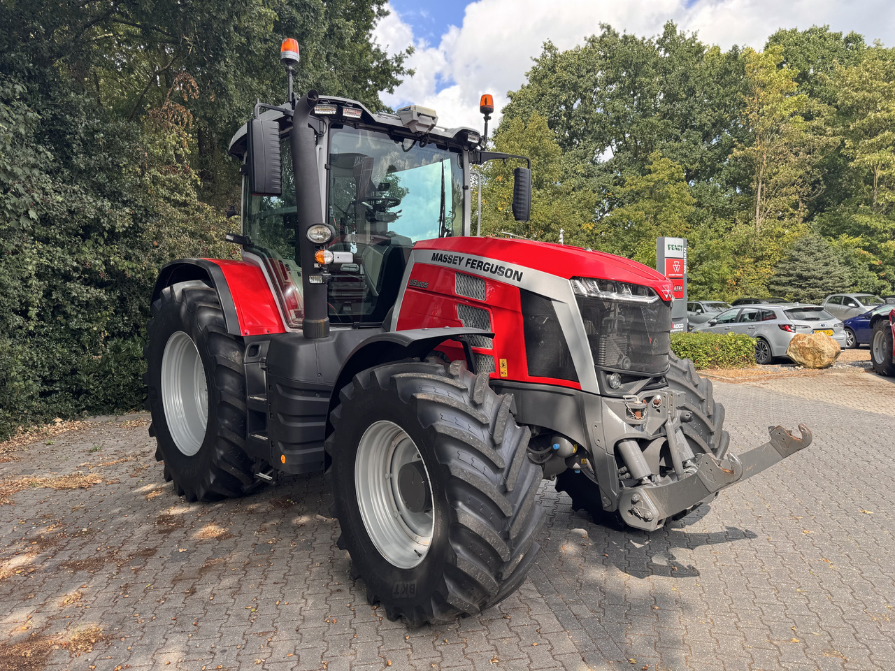 Tracteur agricole Massey Ferguson 8s.205 Dyna7 Exclusive