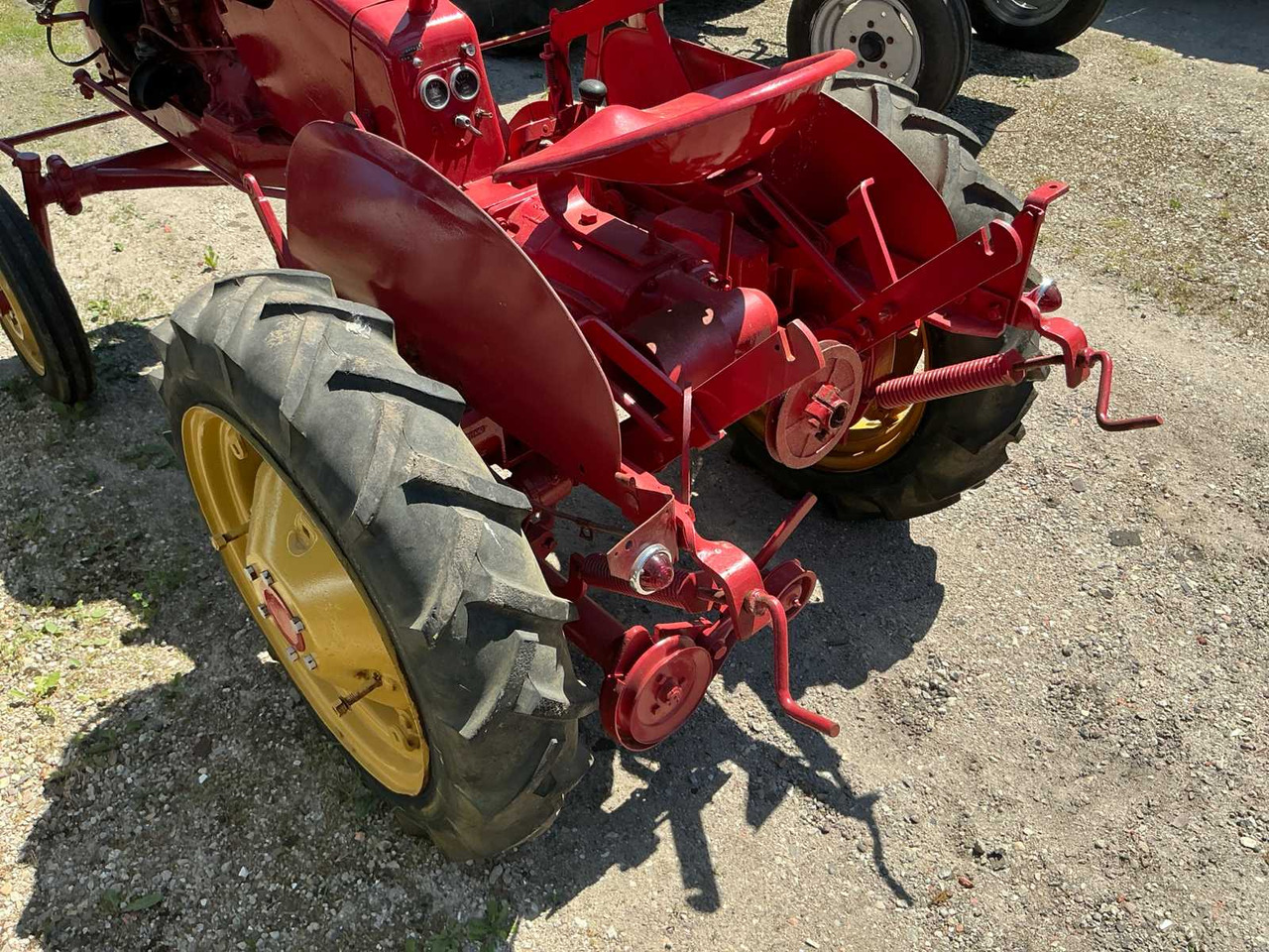 Tracteur agricole Massey-Harris Pony