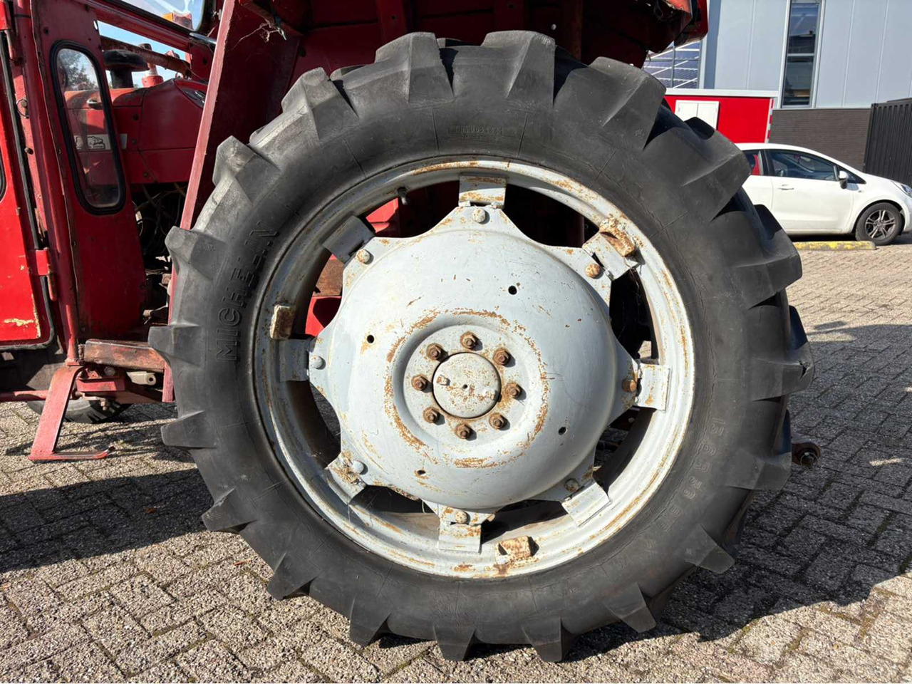 Tracteur agricole Massey ferguson 155