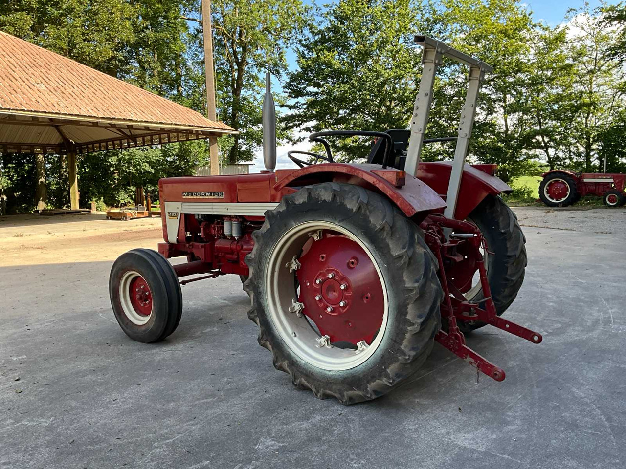 Tracteur agricole McCormick International 423