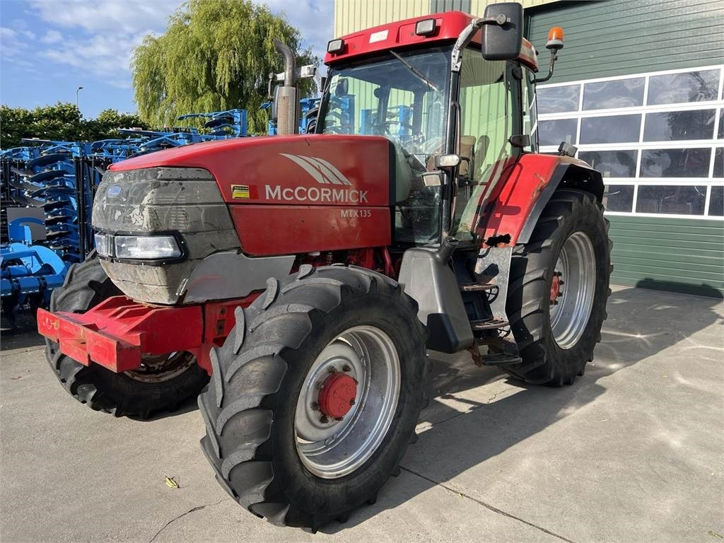 Tracteur agricole McCormick MTX135