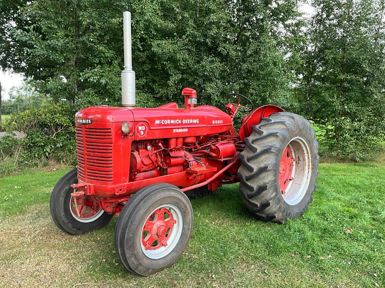 Tracteur agricole McCormick deering WD9
