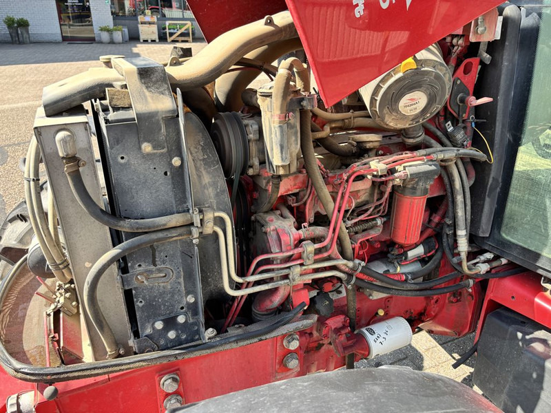 Tracteur agricole Mc Cormick CX95