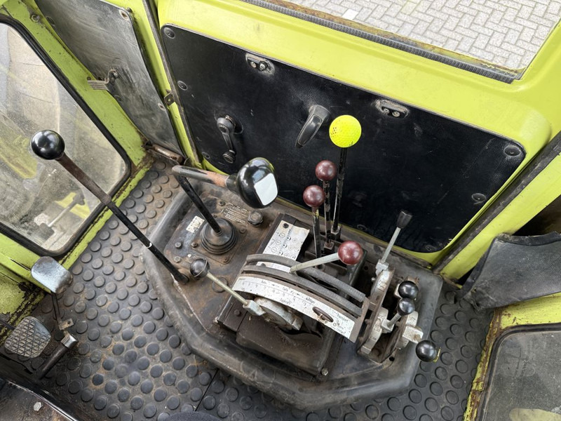 Tracteur agricole Mercedes-Benz MB-Trac 1300