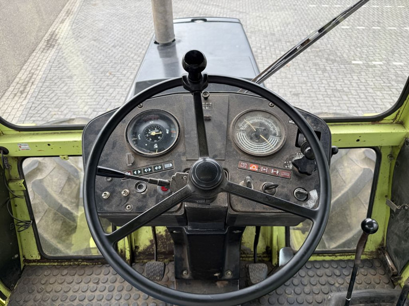 Tracteur agricole Mercedes-Benz MB-Trac 1300