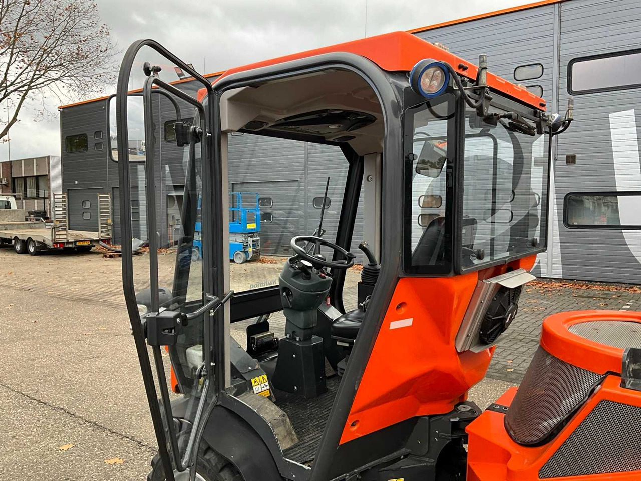 Tracteur agricole Multihog MH90