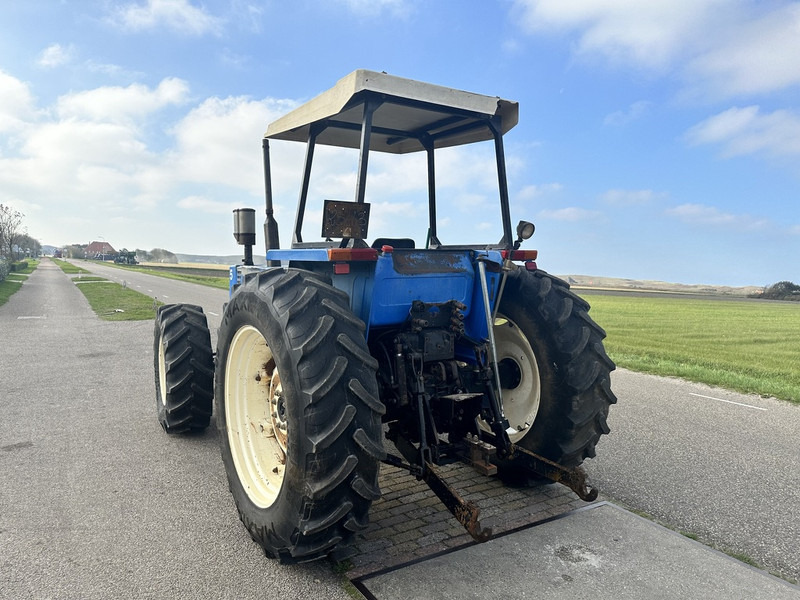 Tracteur agricole New Holland 110-90 DT