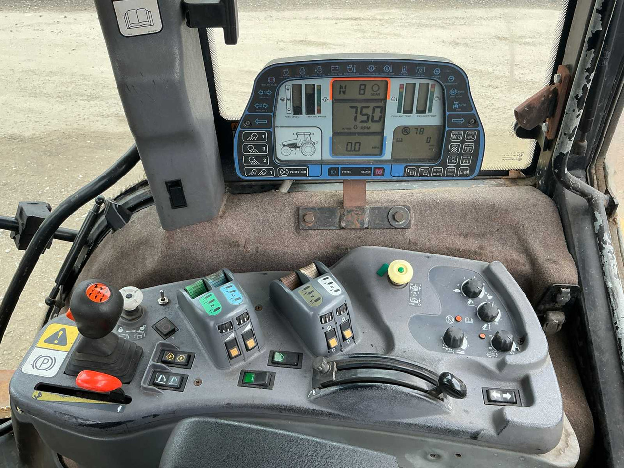 Tracteur agricole New Holland 8970